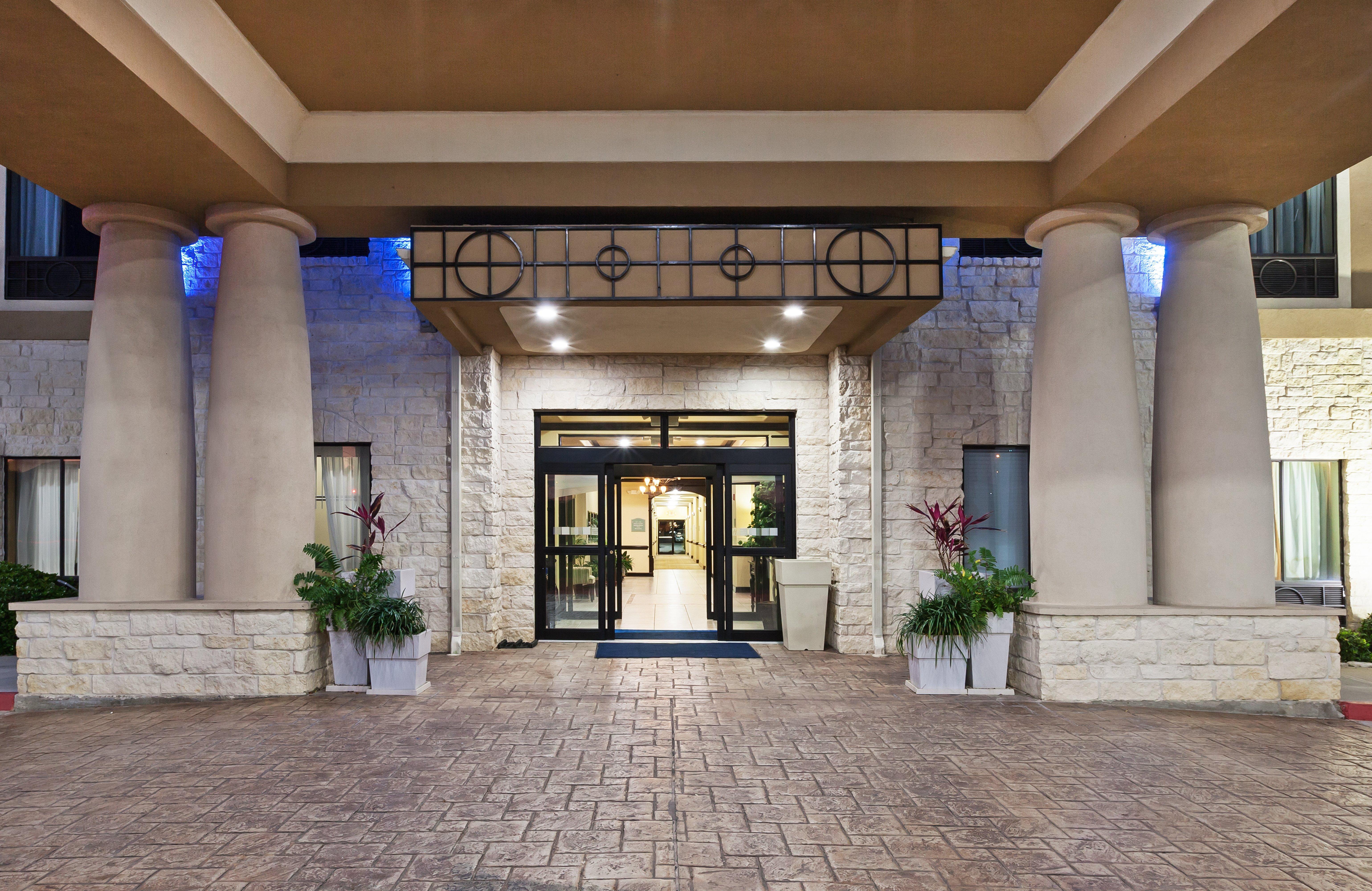 Express & Victoria, An Ihg Hotel