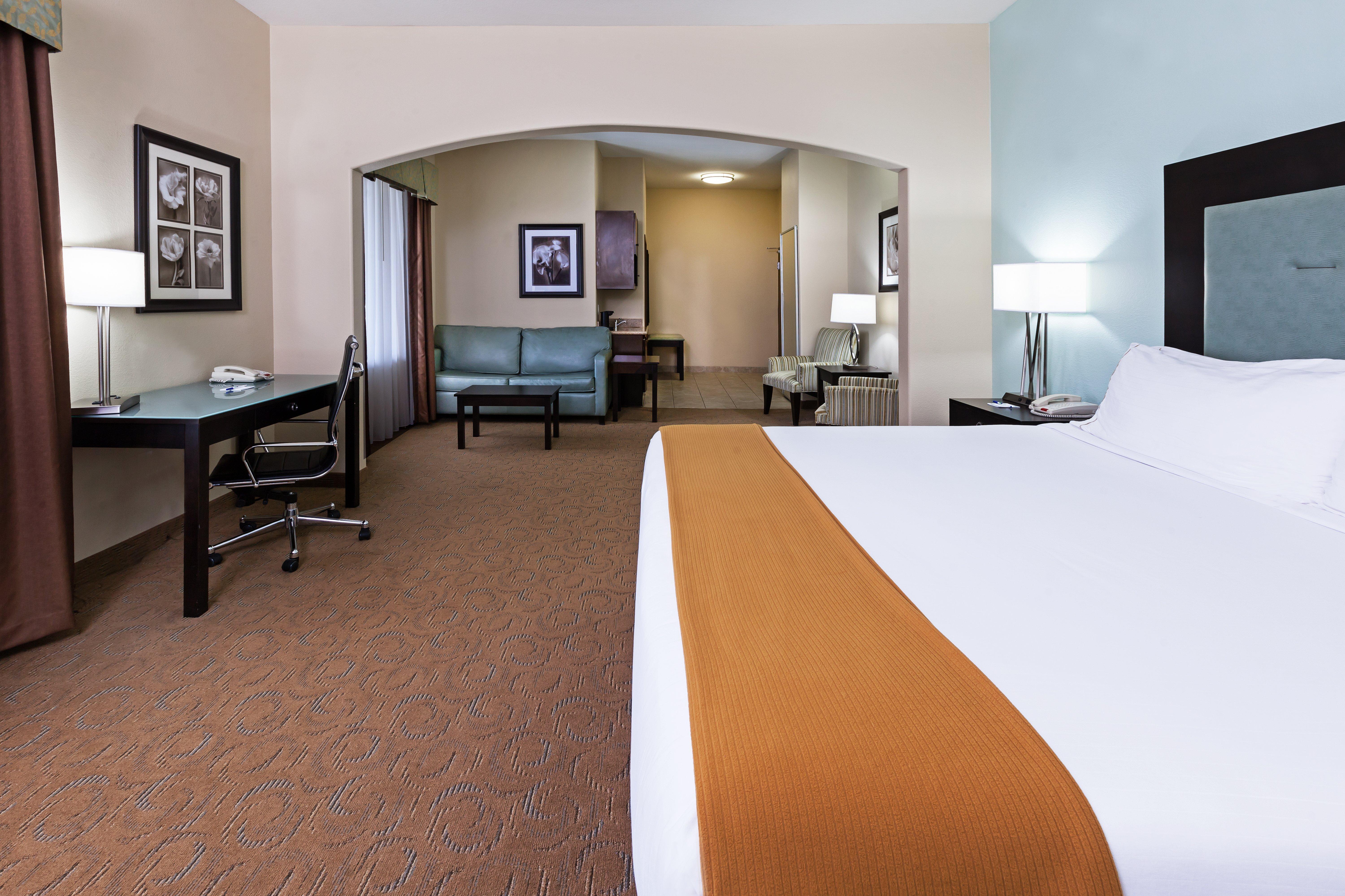 Express & Victoria, An Ihg Hotel 3*