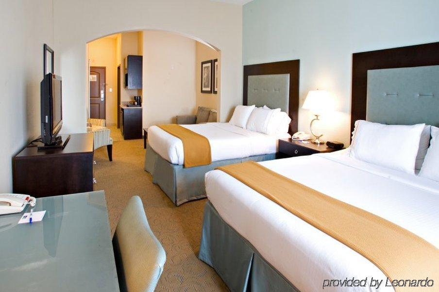 Express & Victoria, An Ihg 3* Victoria